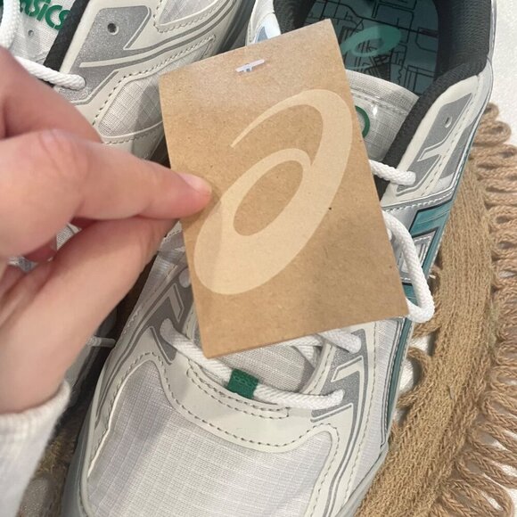 NWT Asics HIDDEN NY x Gel-Venture 6 Shield Sneakers White/Wasabi Size 11.5 main image 5